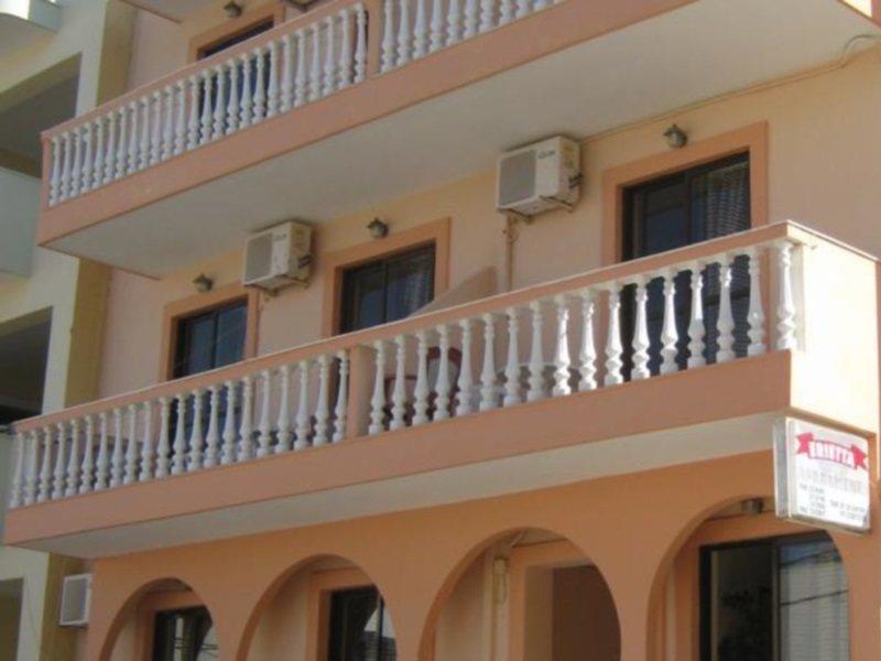Erietta Apartments Kárpatos Exterior foto